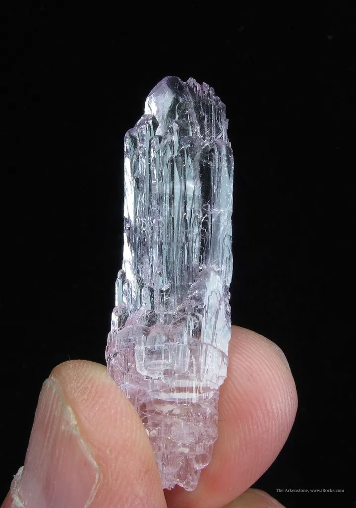 Spodumene Var. Kunzite - image 2