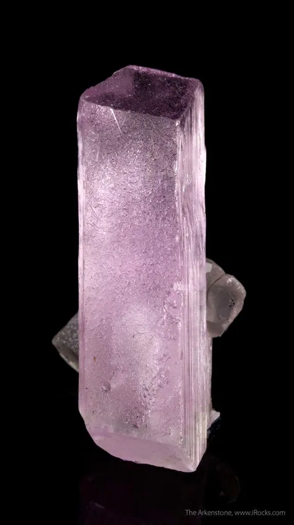 Spodumene var. Kunzite (DT) - image 4