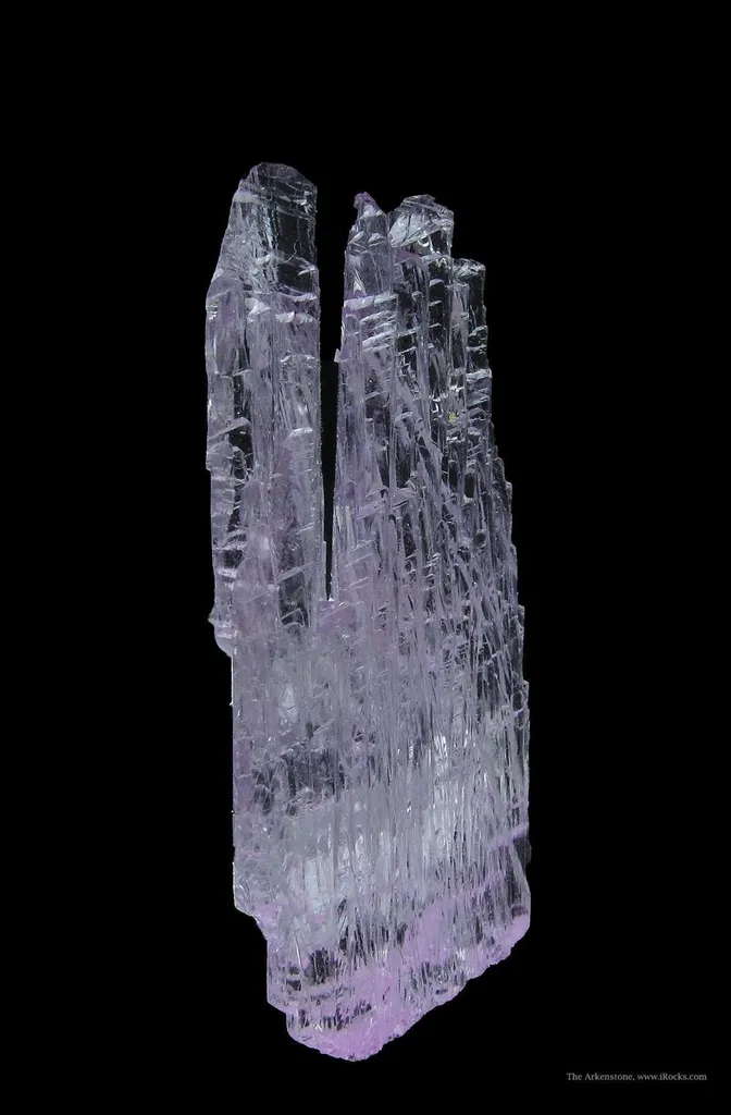 Spodumene Var. Kunzite (Dt) - image 3
