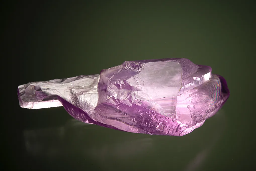 Spodumene var. Kunzite - image 4