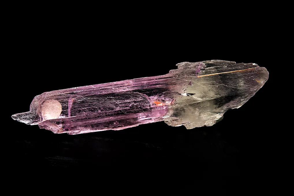 Spodumene var. Kunzite image
