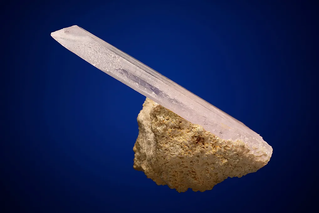 Spodumene var. Kunzite - image 2