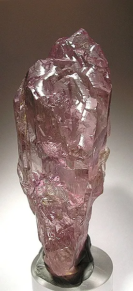 Spodumene (Var: Kunzite) image