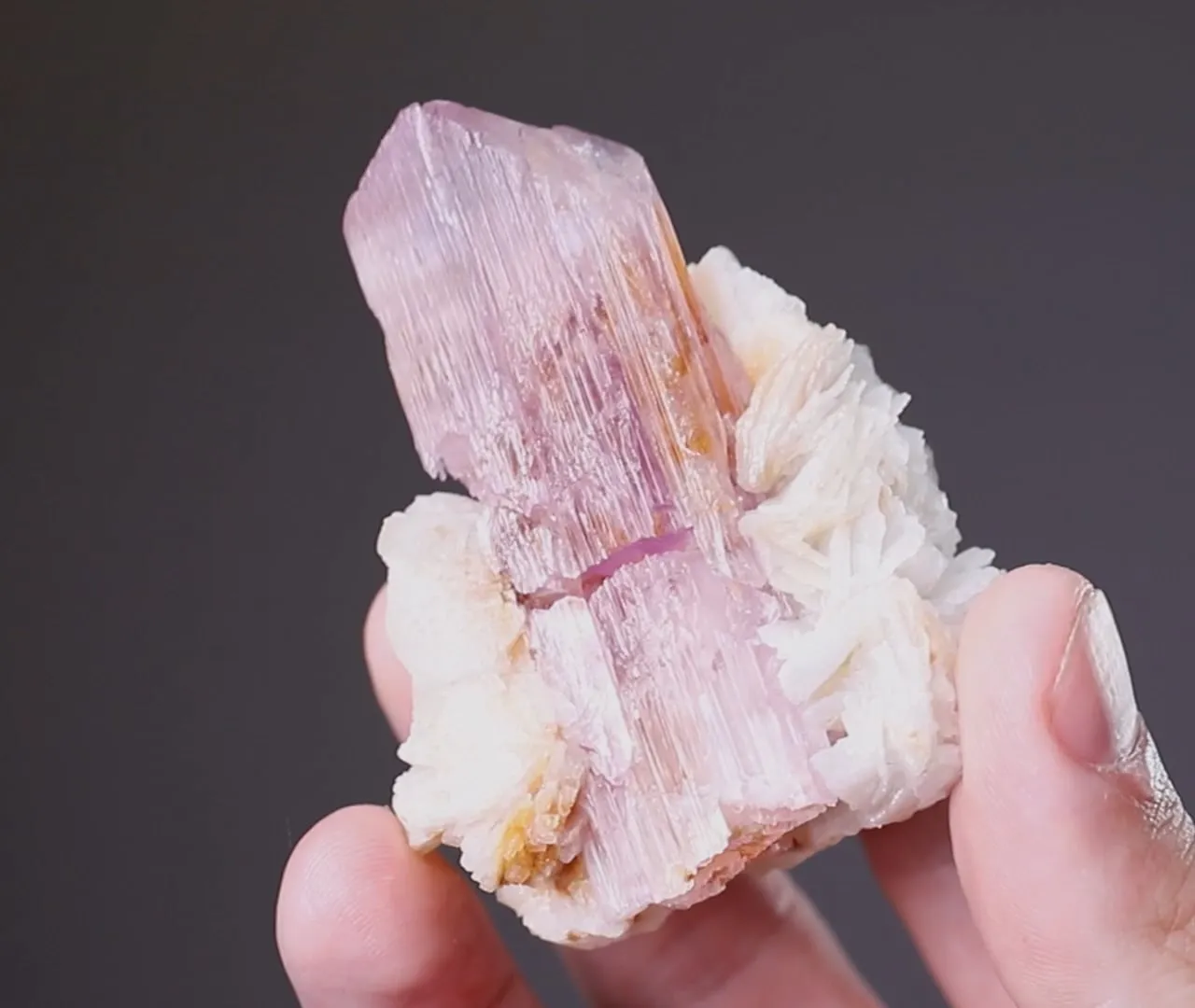 Spodumene Var. Kunzite with Cleavelandite - image 2