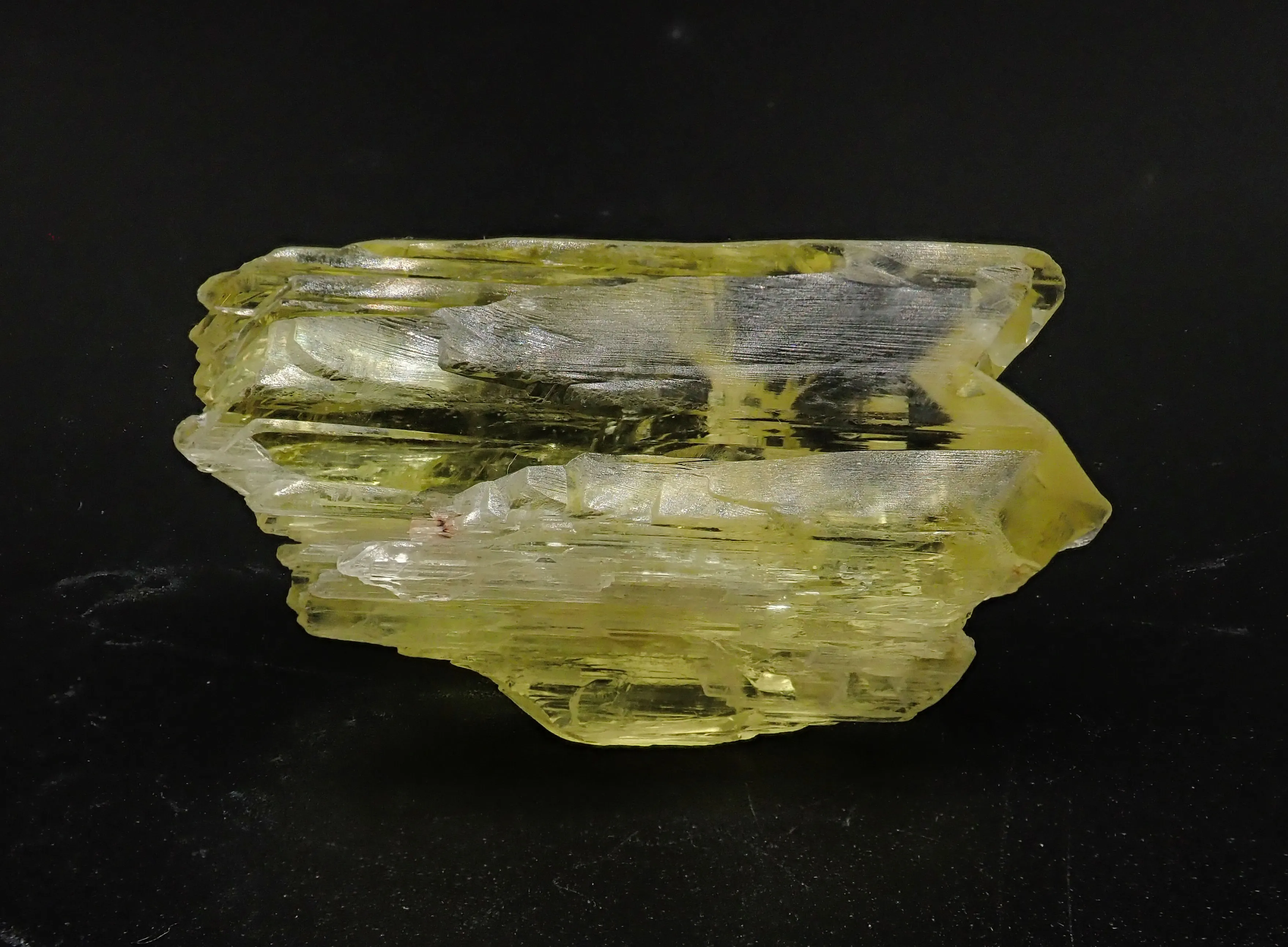 Spodumene, variety Hiddenite - image 3