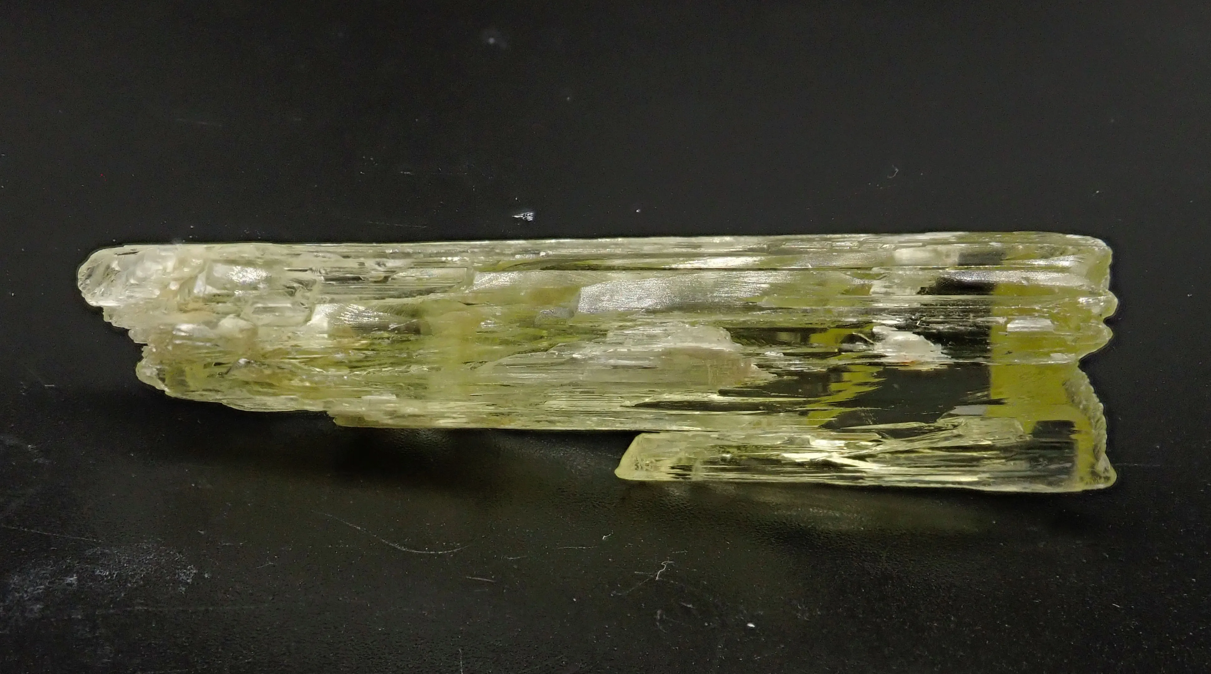 Spodumene, variety Hiddenite - image 2
