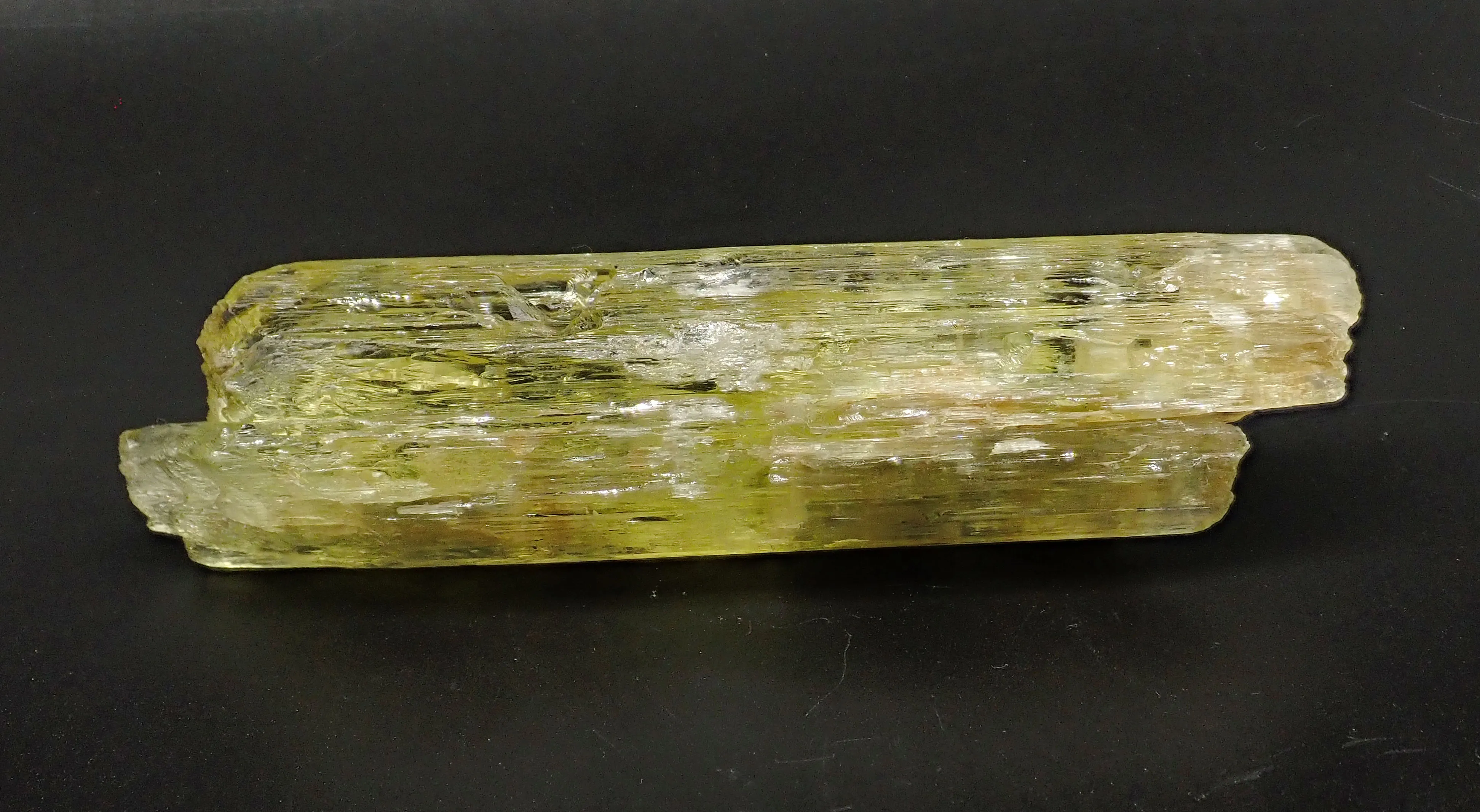 Spodumene, variety Hiddenite - image 5