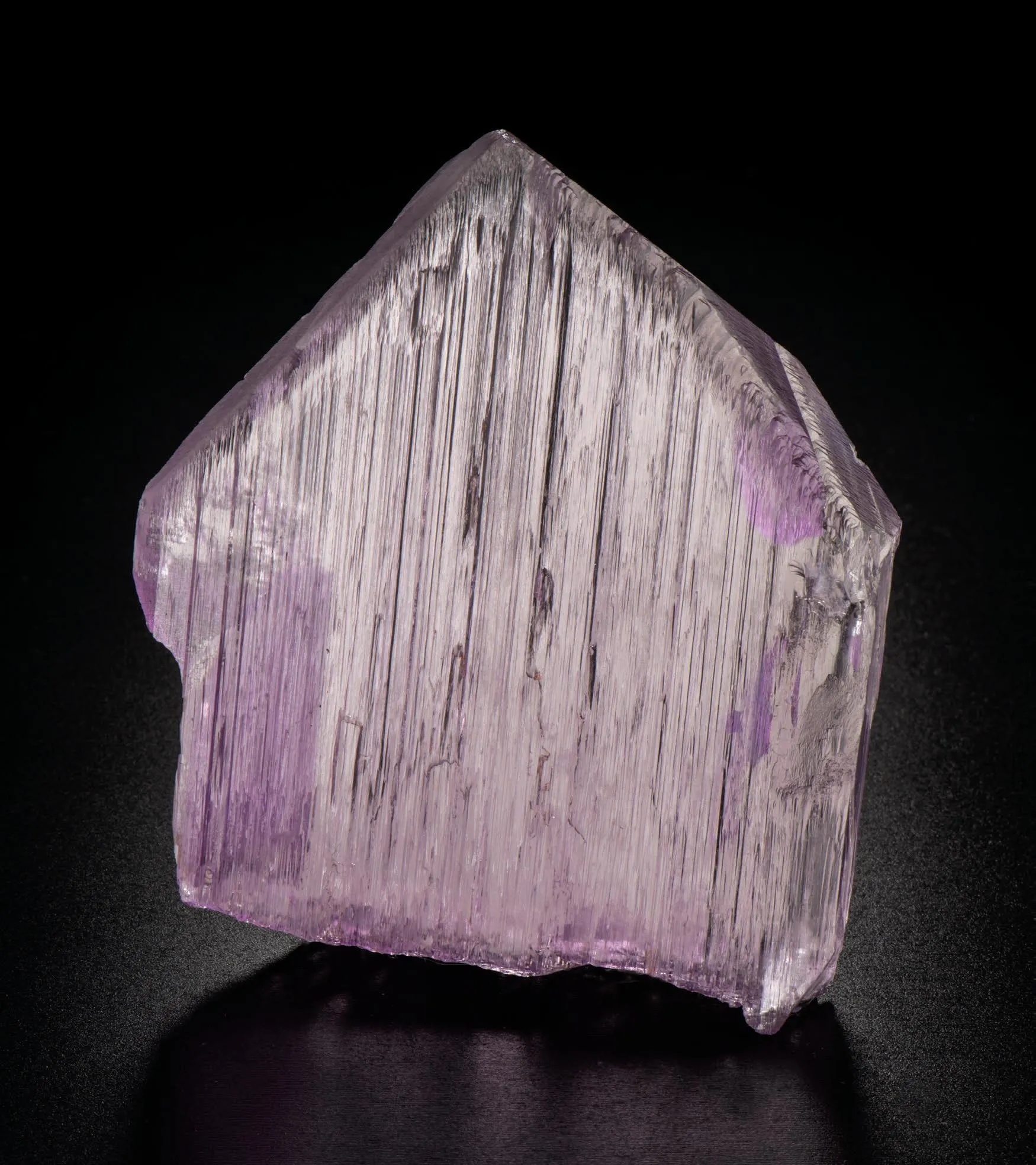 Spodumene (variety Kunzite) - image 1
