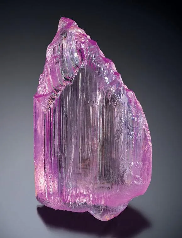 Spodumene (variety Kunzite) - image 1