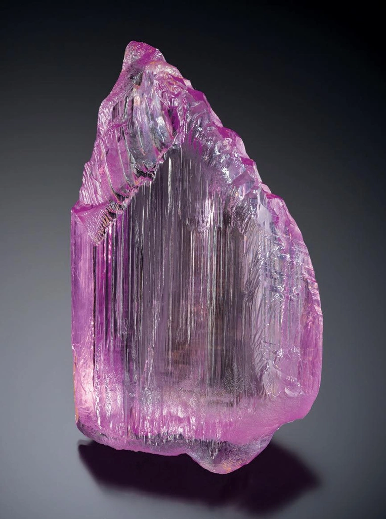 Spodumene (variety Kunzite) - image 2