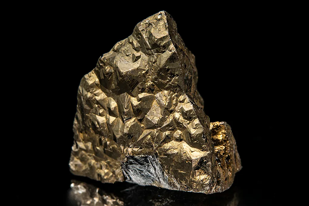 Stannite coating Freibergite image