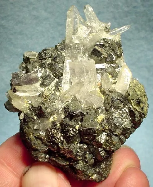 Stannite, Quartz, Fluorite image