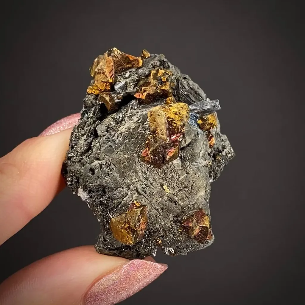 Stannite with Chalcopyrite image