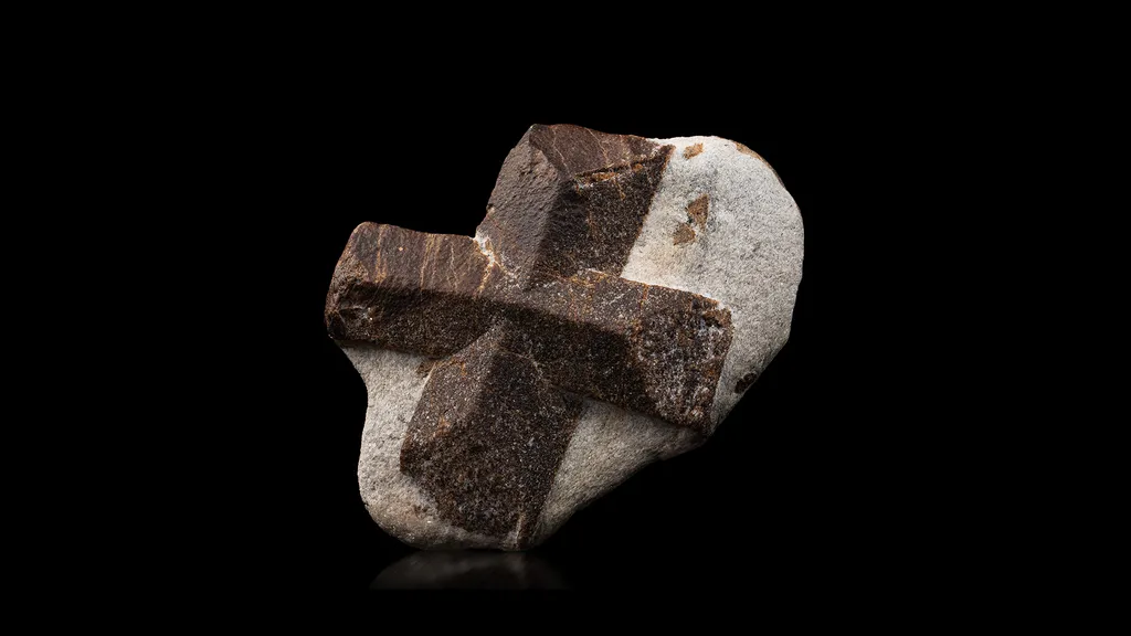 Staurolite image