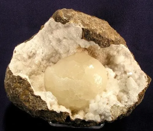Stellerite image