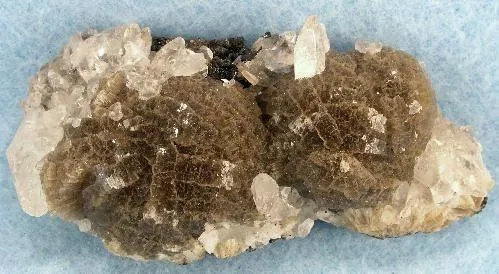 Stellerite, Calcite image
