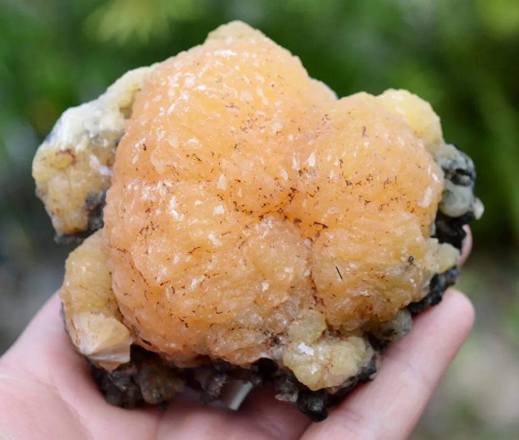 Stellerite & Epidote 520 grams - Bafoulabé Circle, Kayes Region, Mali image