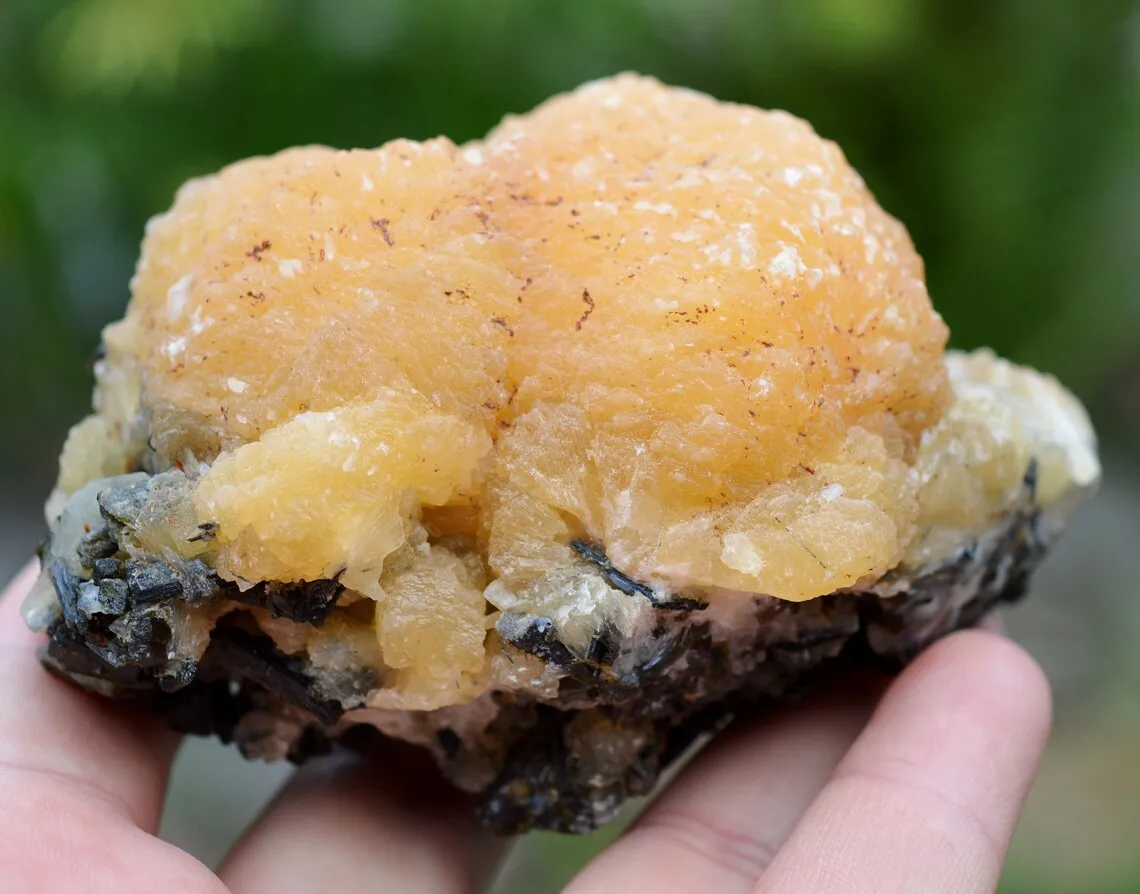 Stellerite & Epidote 520 grams - Bafoulabé Circle, Kayes Region, Mali - image 4