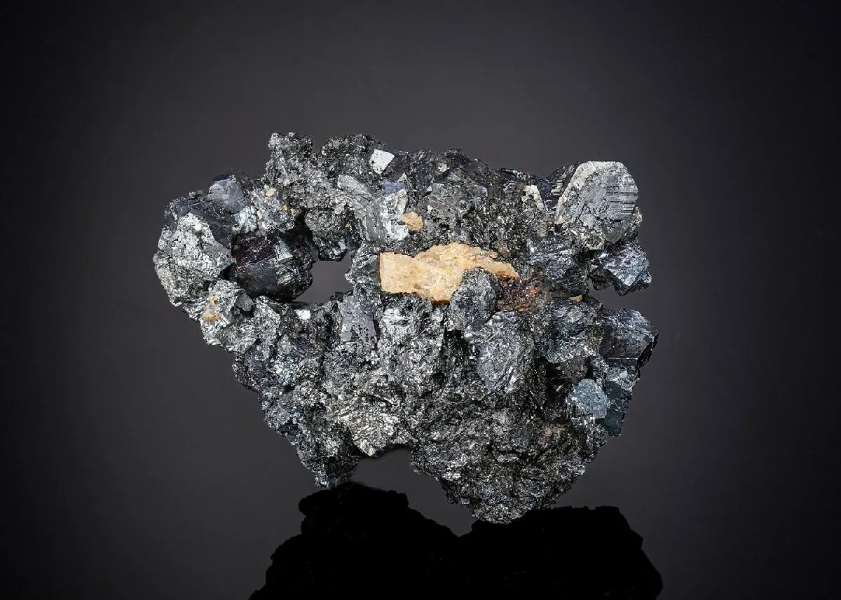 Stephanite on PYRAGYRITE - image 1