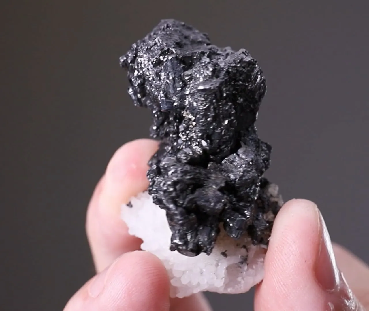 Stephanite on Pyrargyrite on Quartz - image 2