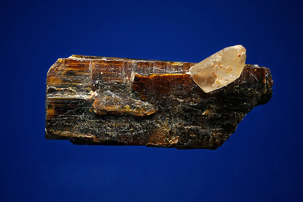 Stibiotantalite with Quartz - image 2