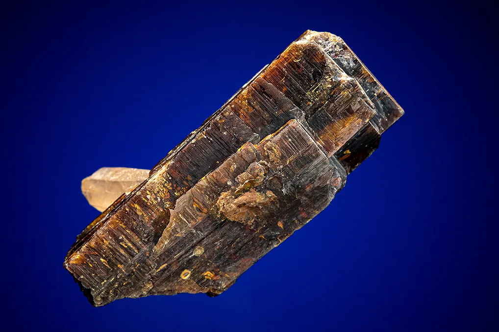 Stibiotantalite with Quartz image