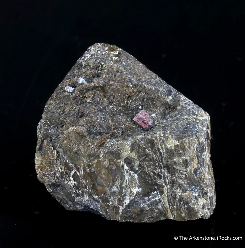 Stibiotantalite with Tantalite-(Mn) - image 3
