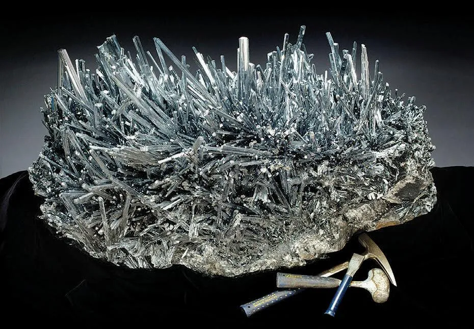 Stibnite image