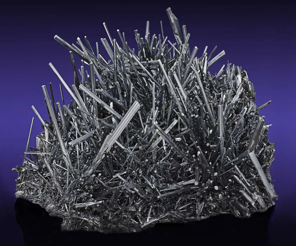 Stibnite image
