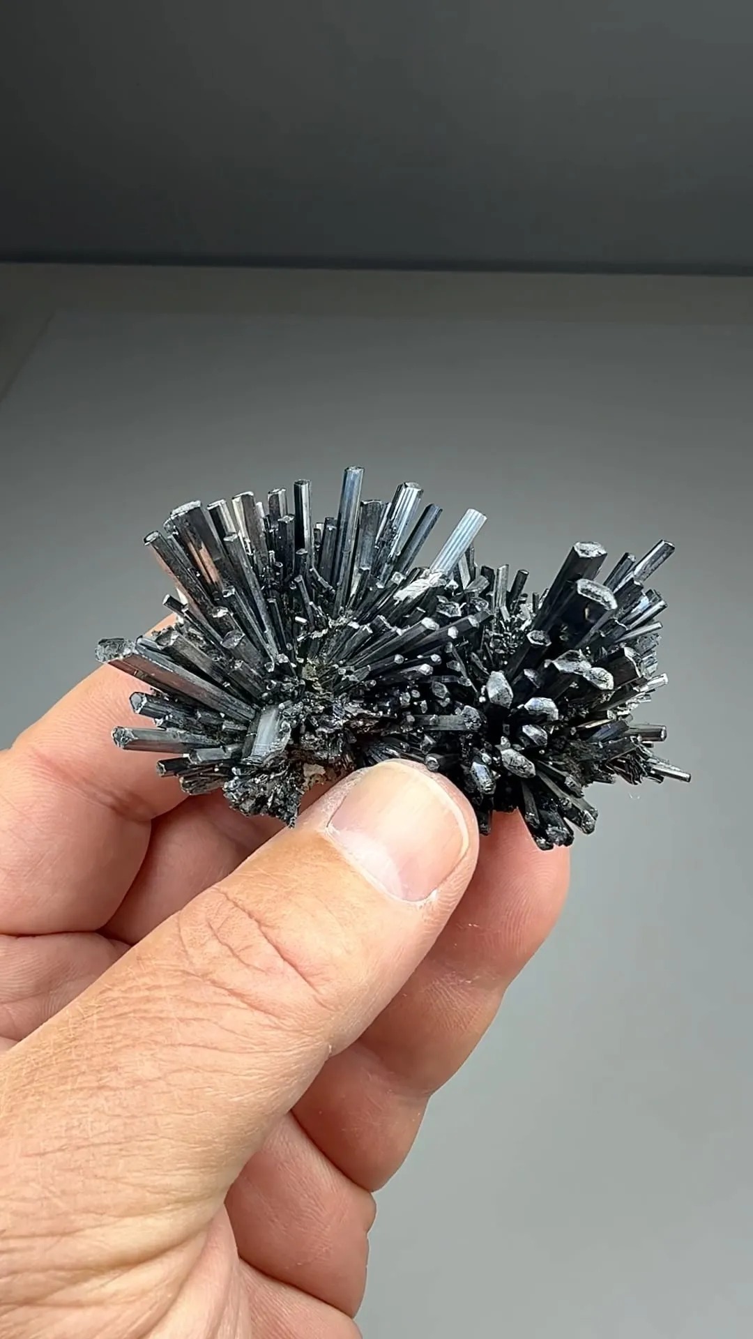Stibnite (260) - image 2