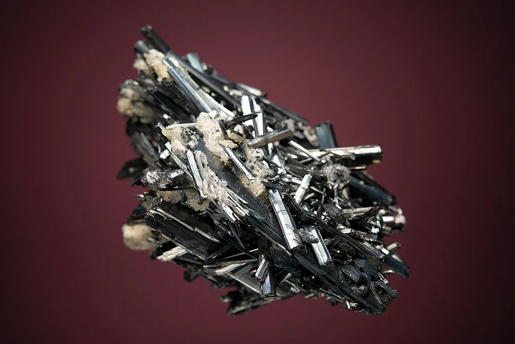 Stibnite - image 3