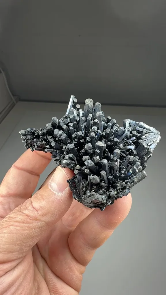 Stibnite - image 2