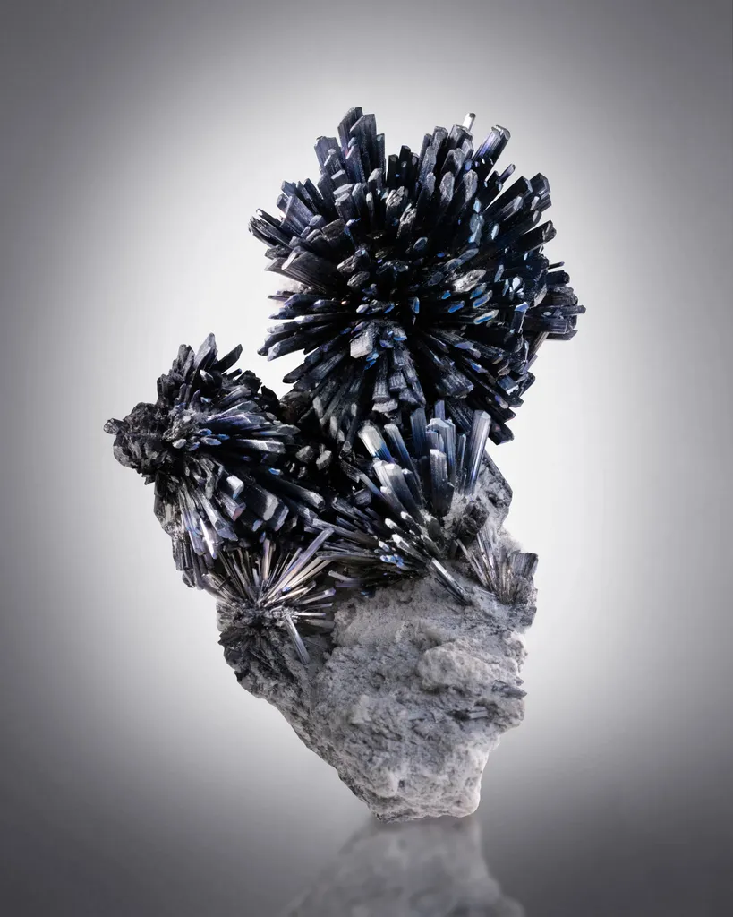Stibnite image