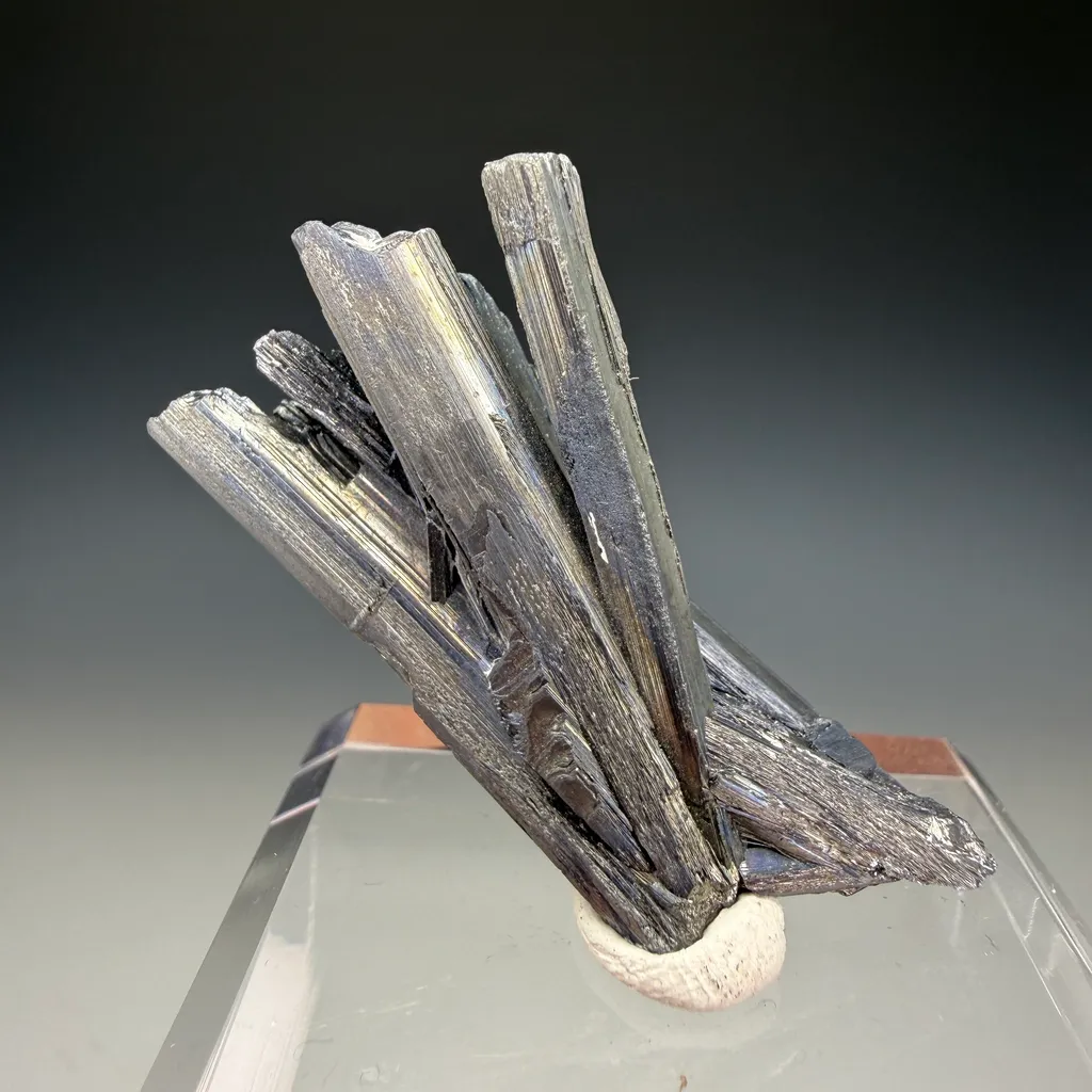 Stibnite image