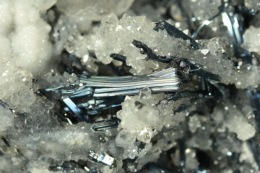 Stibnite - image 5