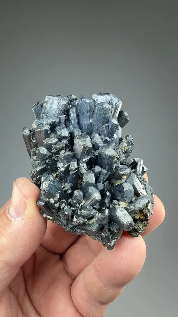 Stibnite - image 2