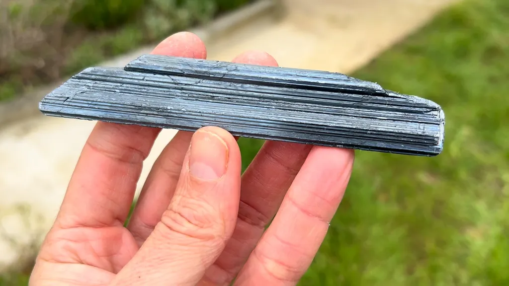 Stibnite - image 5