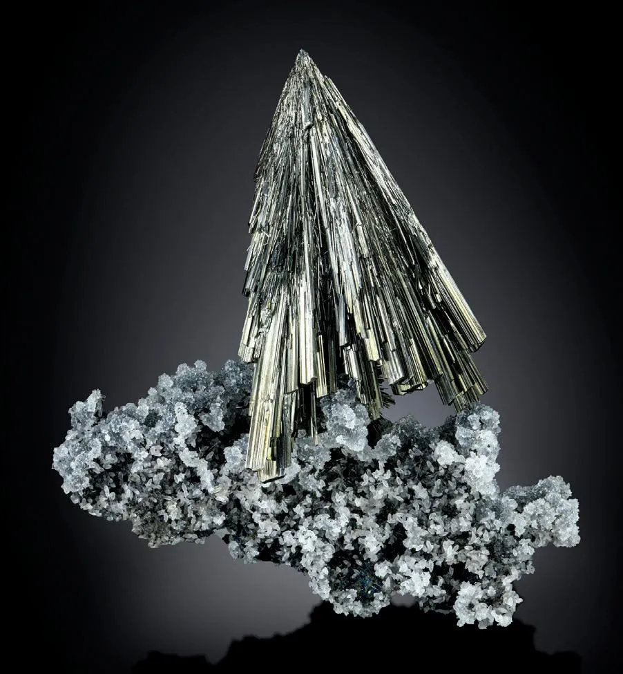 Stibnite image