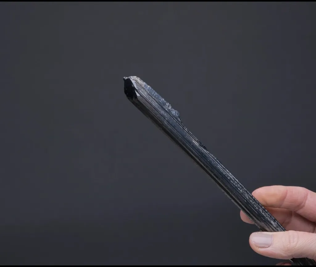 Stibnite - image 2