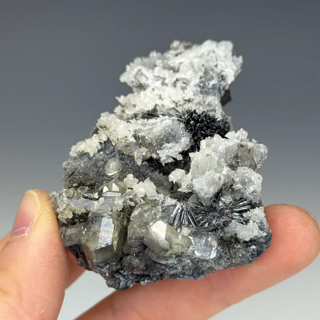 Stibnite - image 2