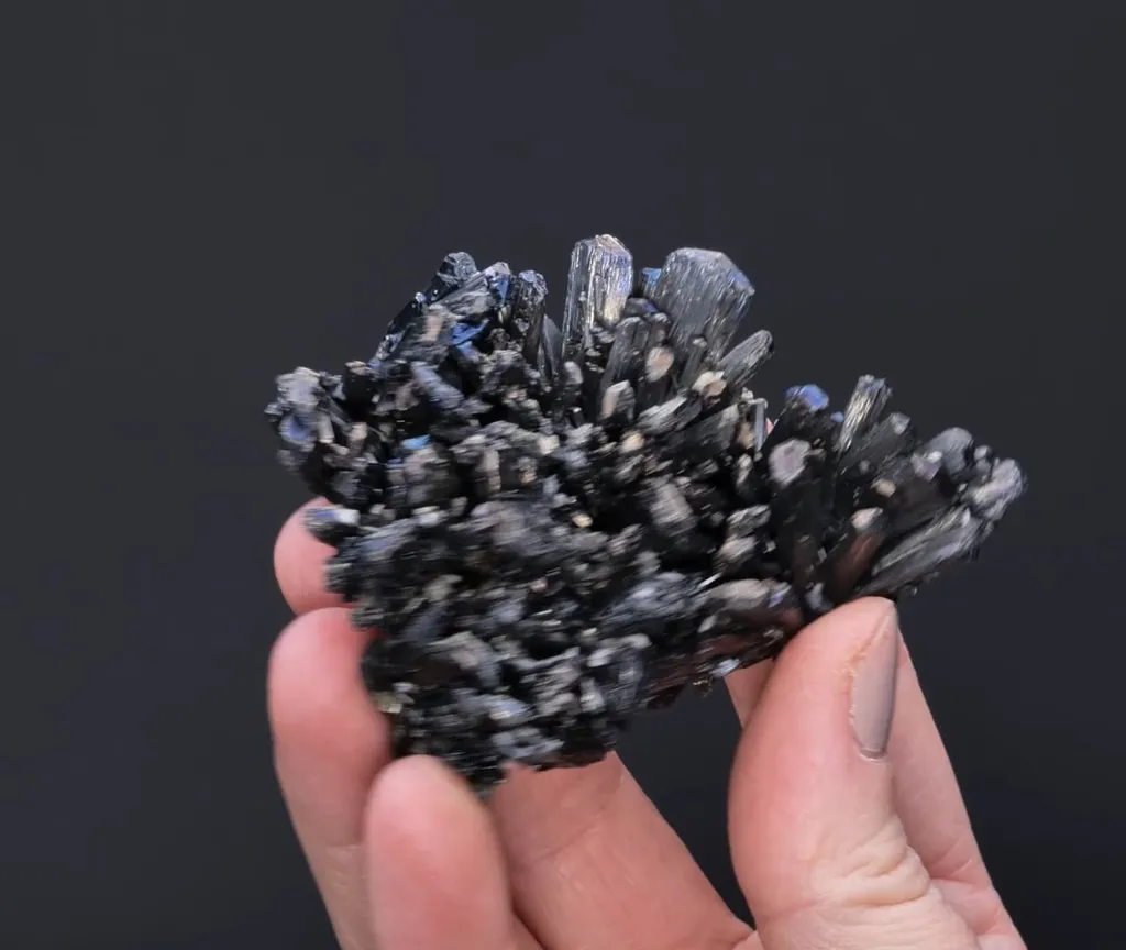 Stibnite - image 2