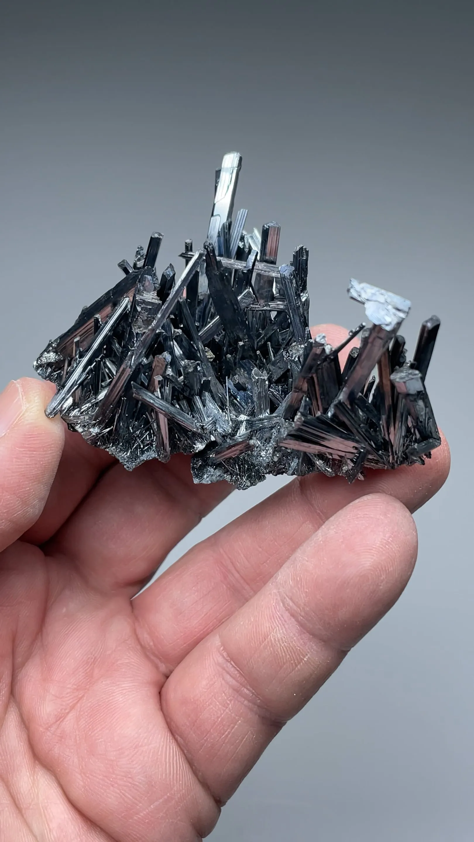 Stibnite - image 2