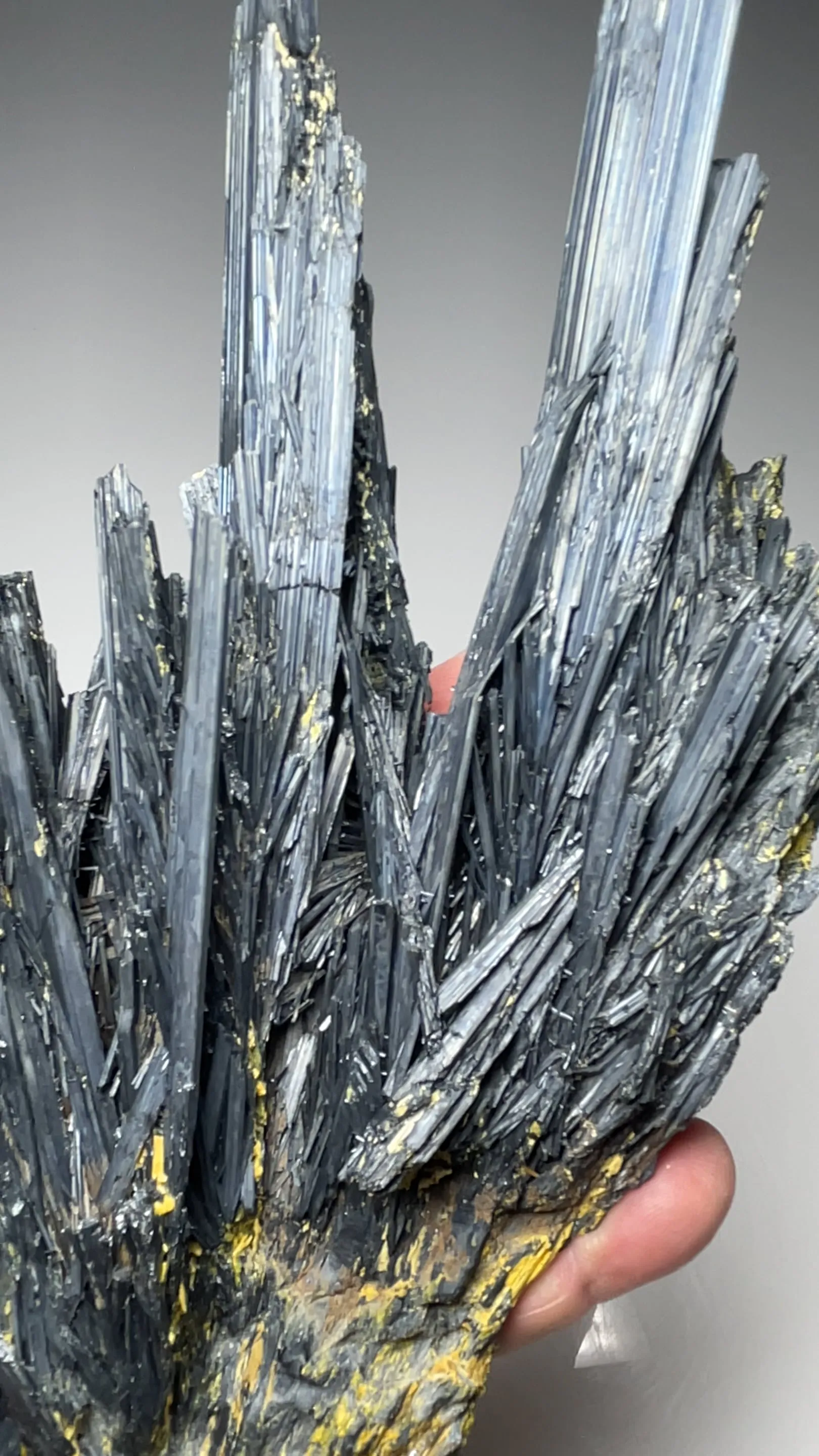 Stibnite - image 2