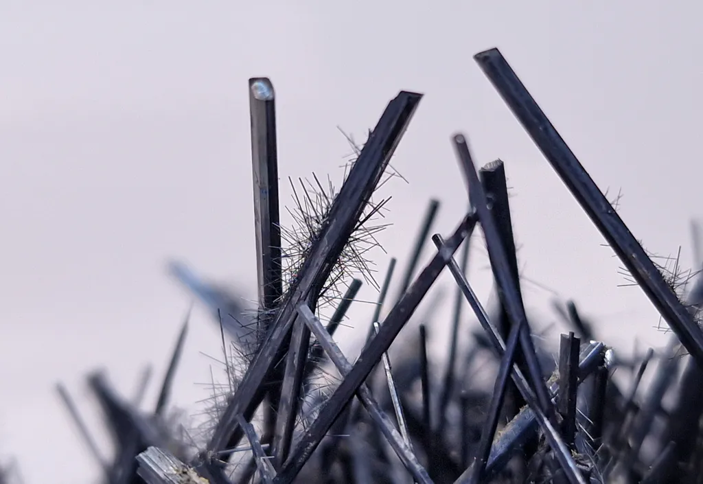 Stibnite - image 2