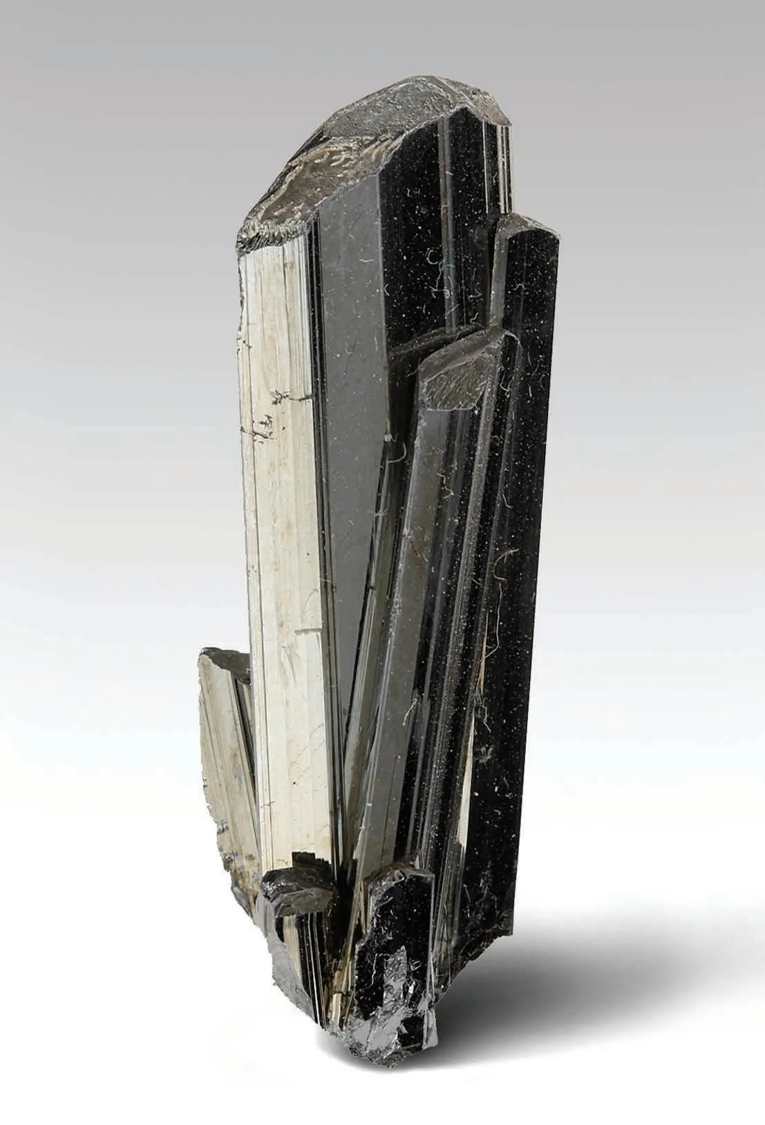 Stibnite - image 1