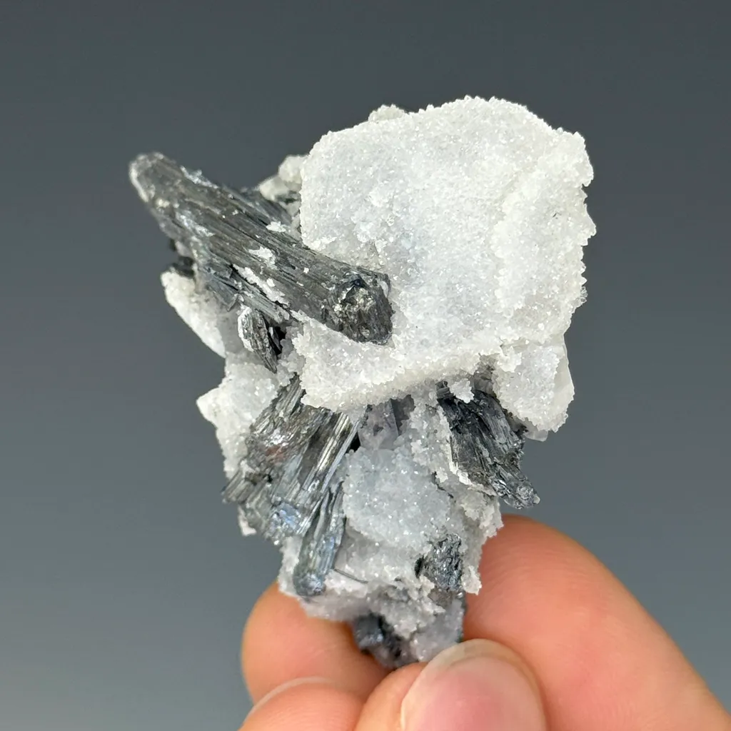 Stibnite - image 2