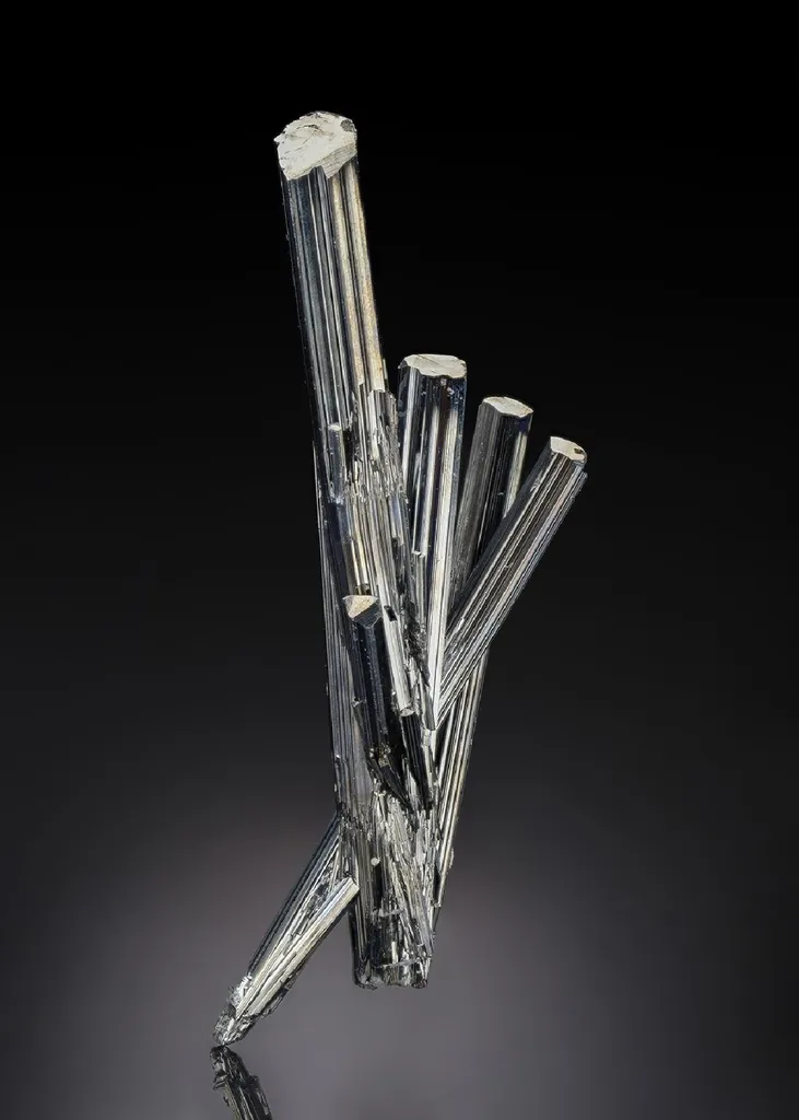 Stibnite image