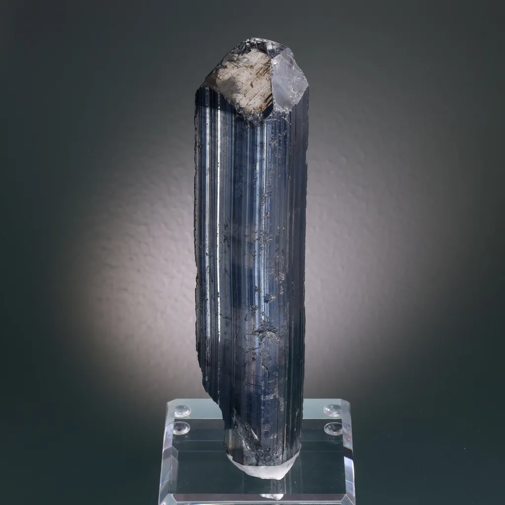 Stibnite image