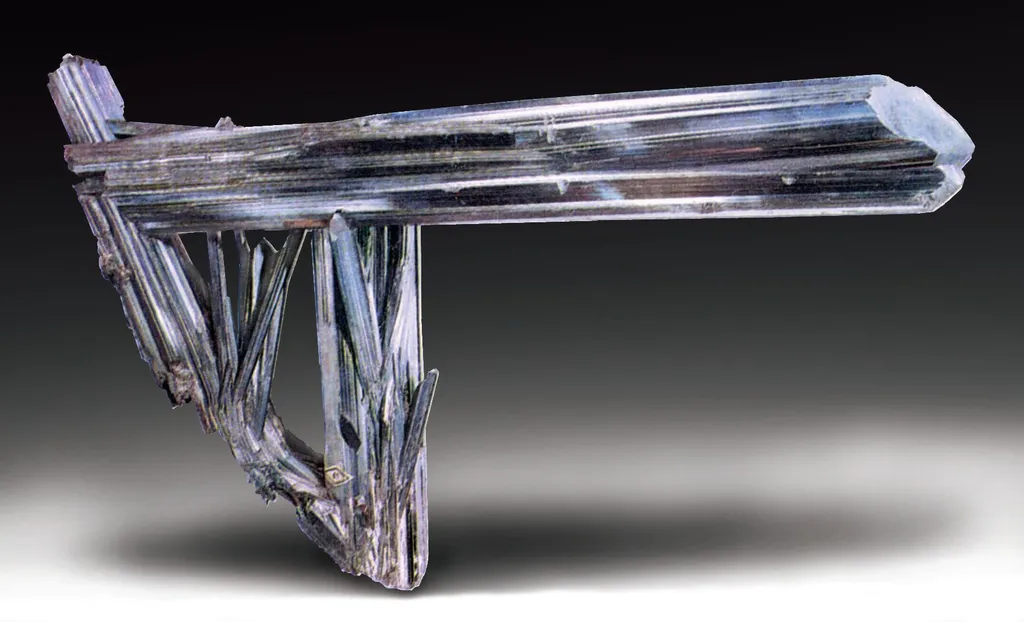 Stibnite image
