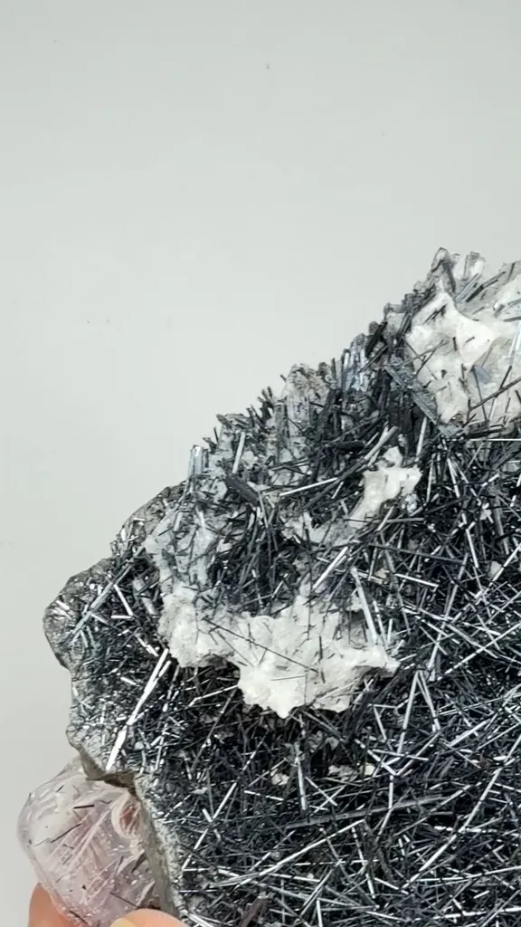 Stibnite - image 2